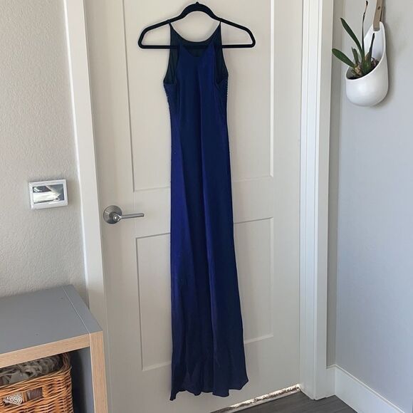 Cachet royal blue beaded evening gown, size 4 1580 - Picture 4 of 12